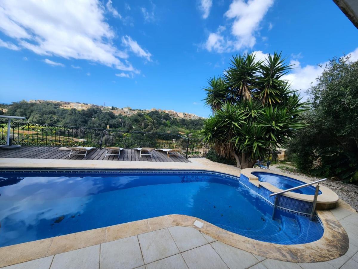 Gozo Pool And Views, Sleeps 4 With Private Bathroom Ghajn il-Kbira (Gozo) Экстерьер фото