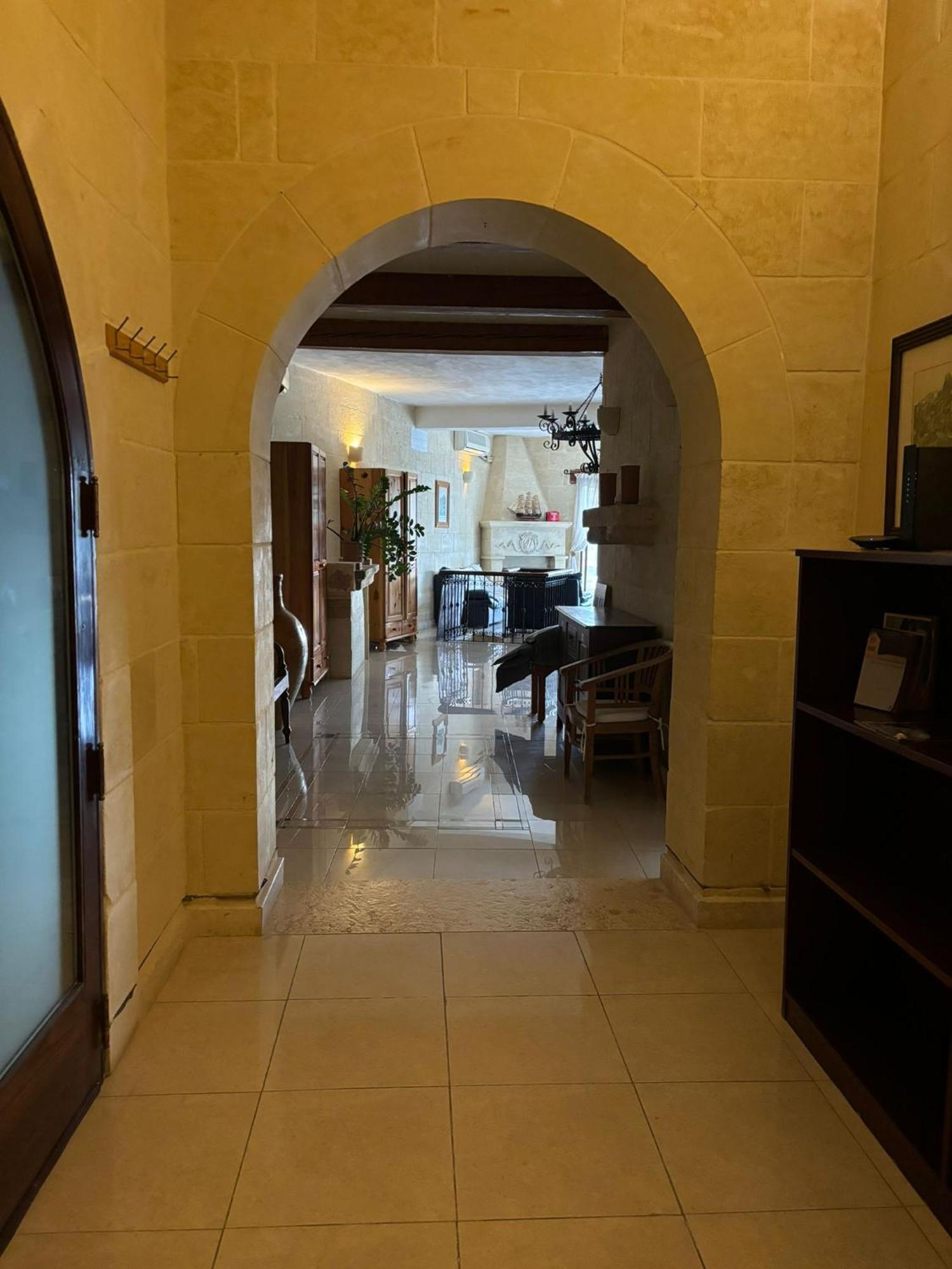 Gozo Pool And Views, Sleeps 4 With Private Bathroom Ghajn il-Kbira (Gozo) Экстерьер фото