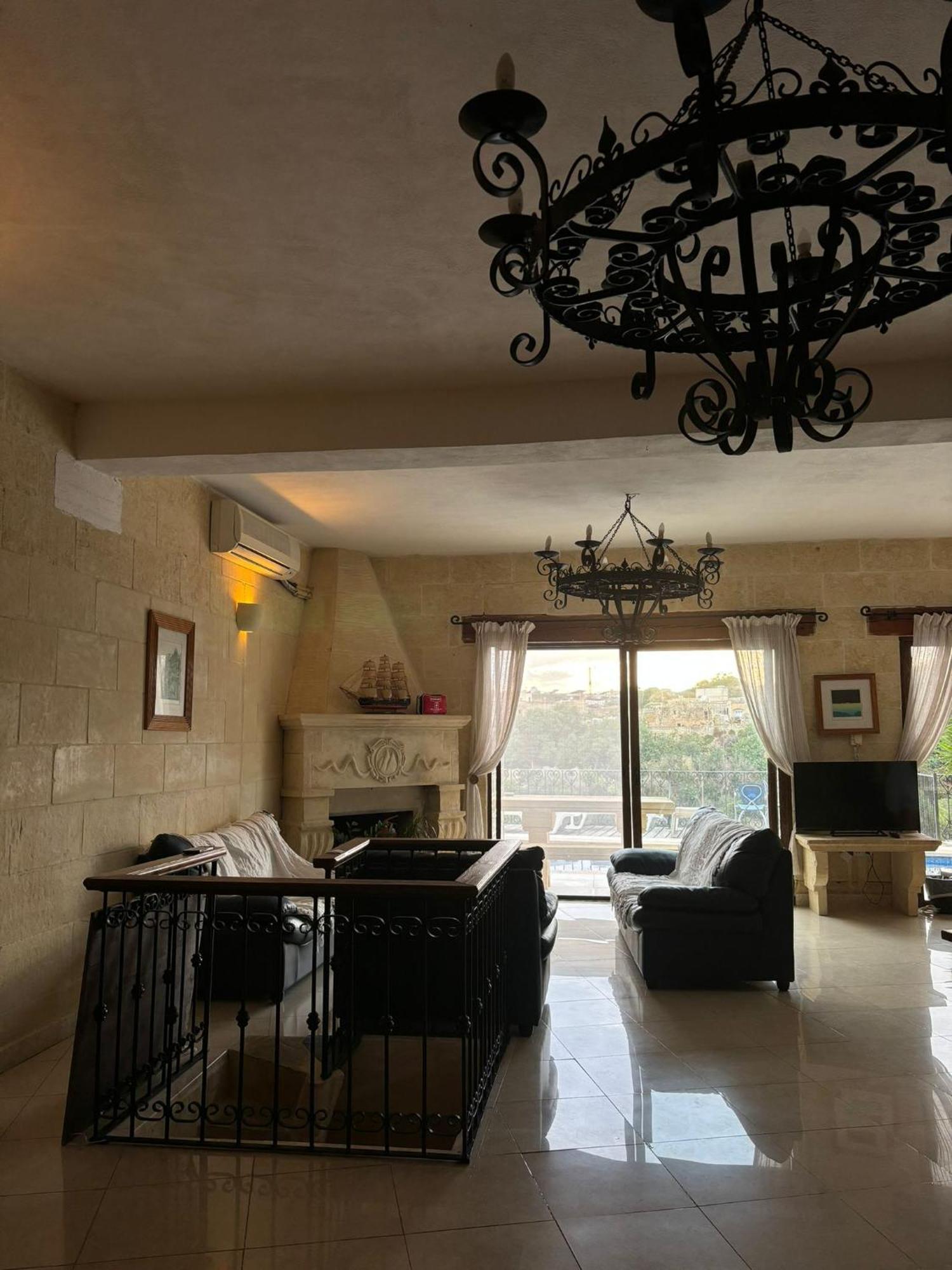 Gozo Pool And Views, Sleeps 4 With Private Bathroom Ghajn il-Kbira (Gozo) Экстерьер фото