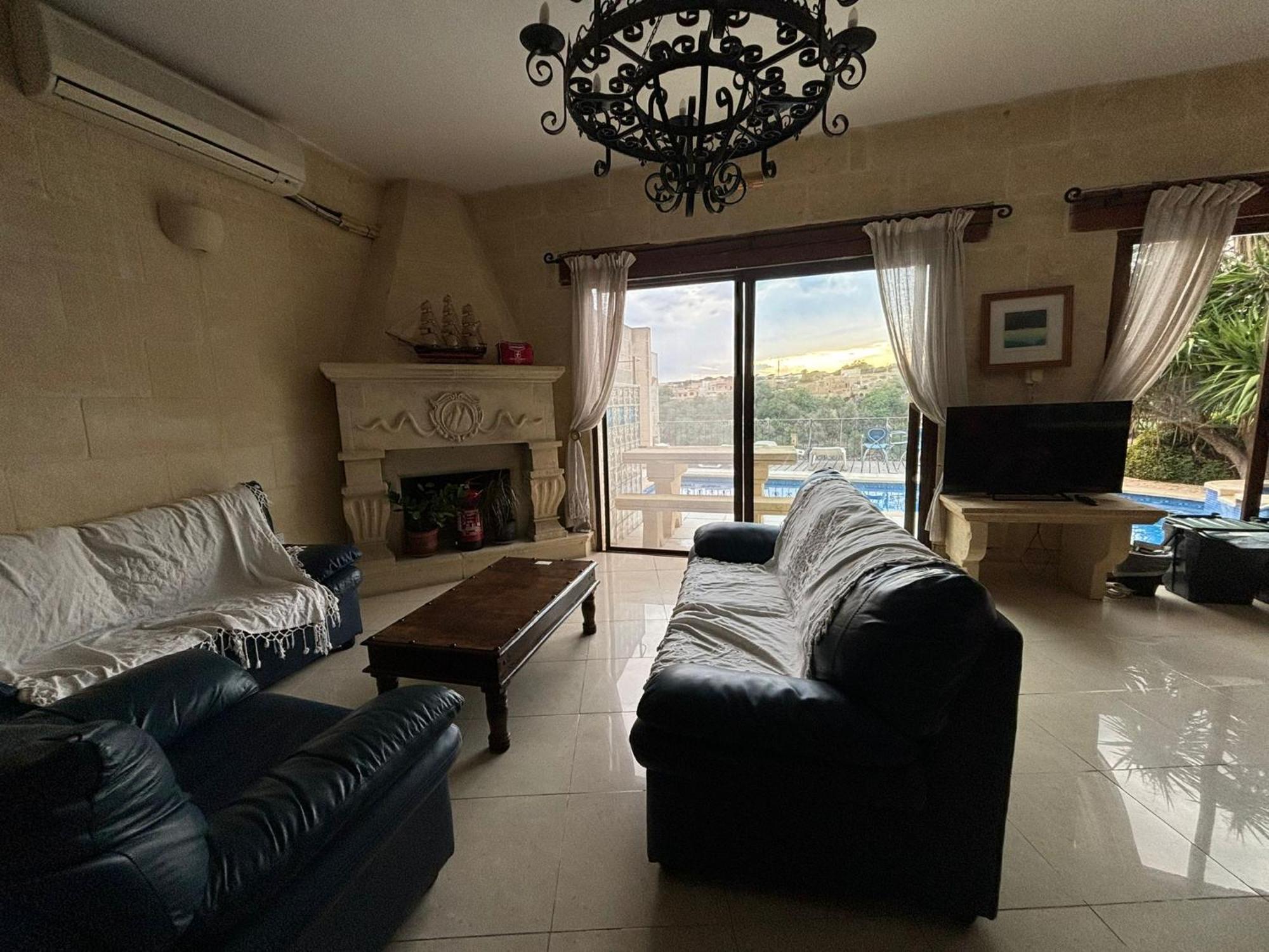 Gozo Pool And Views, Sleeps 4 With Private Bathroom Ghajn il-Kbira (Gozo) Экстерьер фото