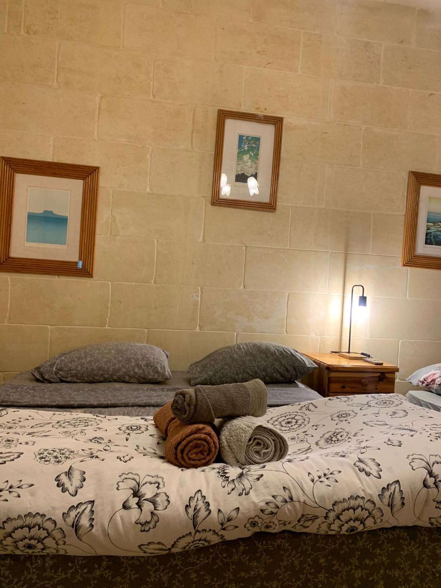 Gozo Pool And Views, Sleeps 4 With Private Bathroom Ghajn il-Kbira (Gozo) Экстерьер фото