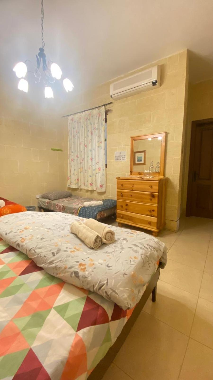 Gozo Pool And Views, Sleeps 4 With Private Bathroom Ghajn il-Kbira (Gozo) Экстерьер фото